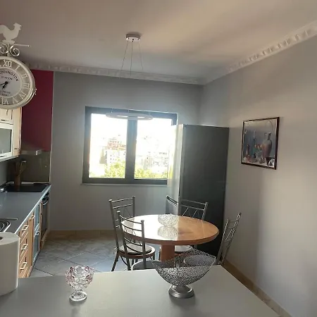 Sj Apartman *
